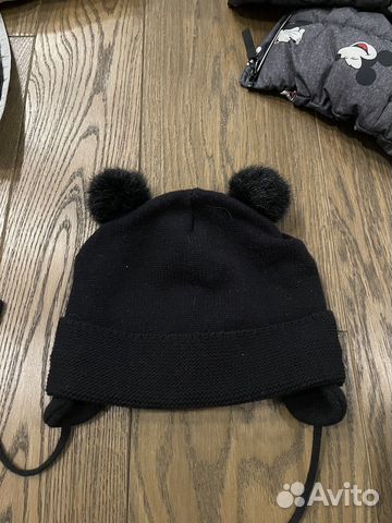 Шапка на завязках с помпонами H&M