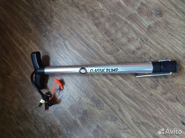 Новый ручной насос Classic Pump универсальный 46см