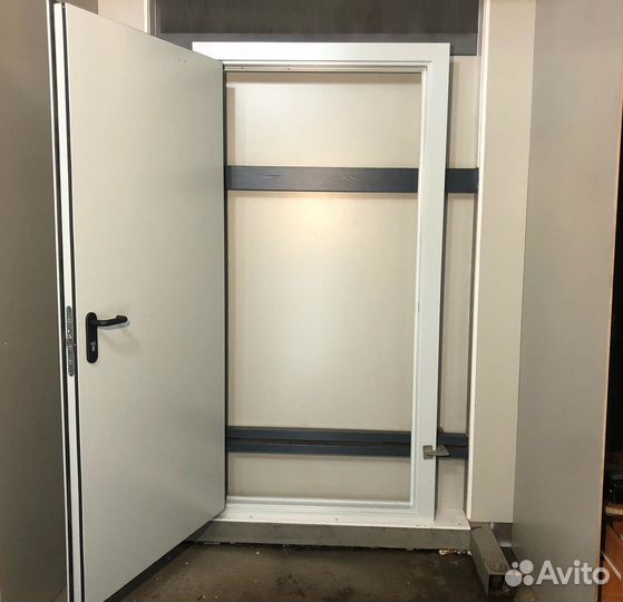 Входная дверь