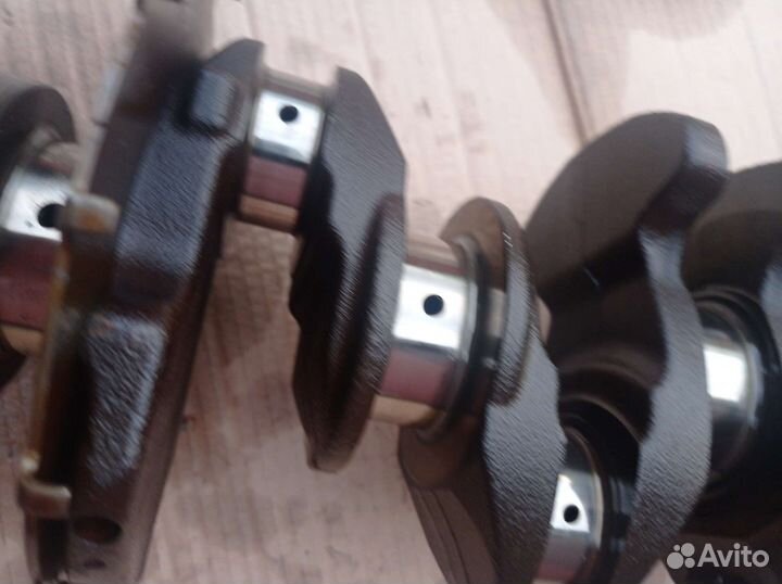 Коленвал Honda civic D4 R18A