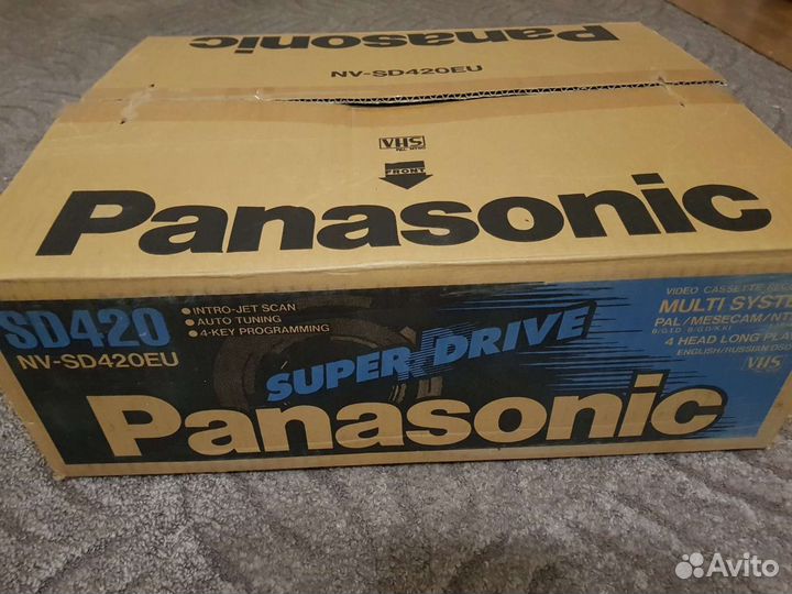 Видеомагнитофон Panasonic