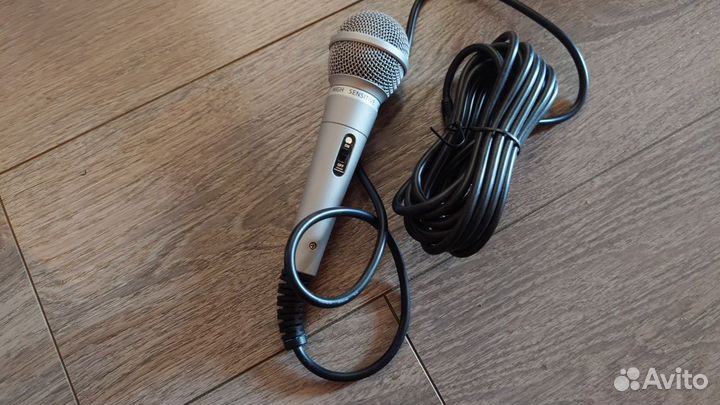 Микрофон динамический для караоке
