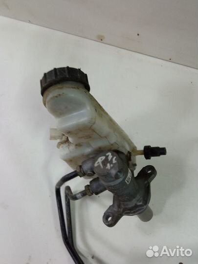 Главный тормозной цилиндр Ford Focus 3