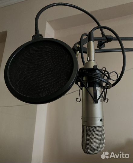 Студийный микрофон behringer b-2 pro и зв. карта