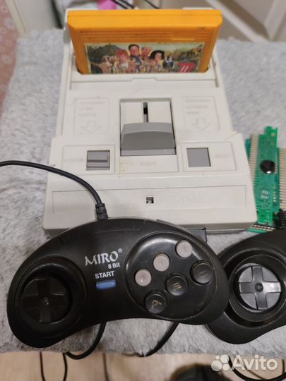 Игровая приставка dendy