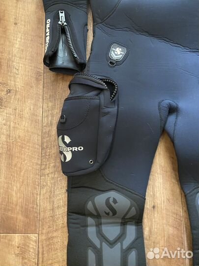 Гидрокостюм