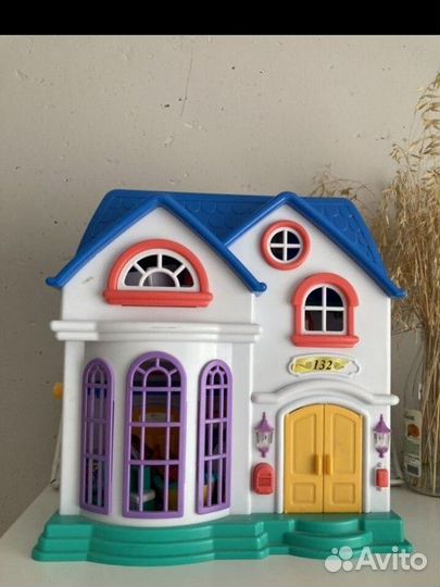 Домик кукольный