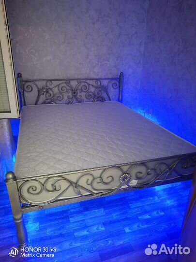 Кованная кровать