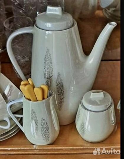 Кофейный сервиз перламутовый с оттенком ГДР