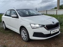 Skoda Rapid 1.6 AT, 2020, 94 100 км, с пробегом, цена 1 595 000 руб.