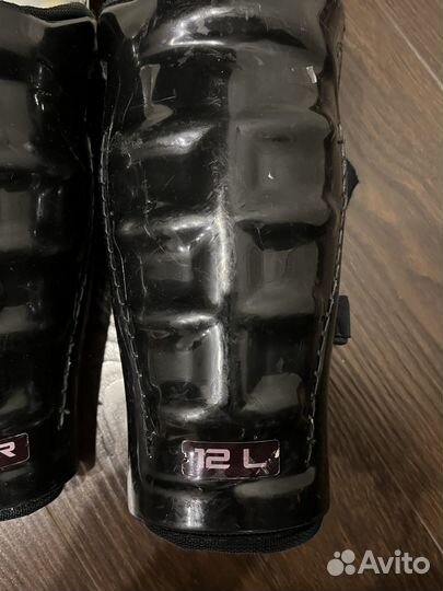 Щитки хоккейные, шлем хоккейный