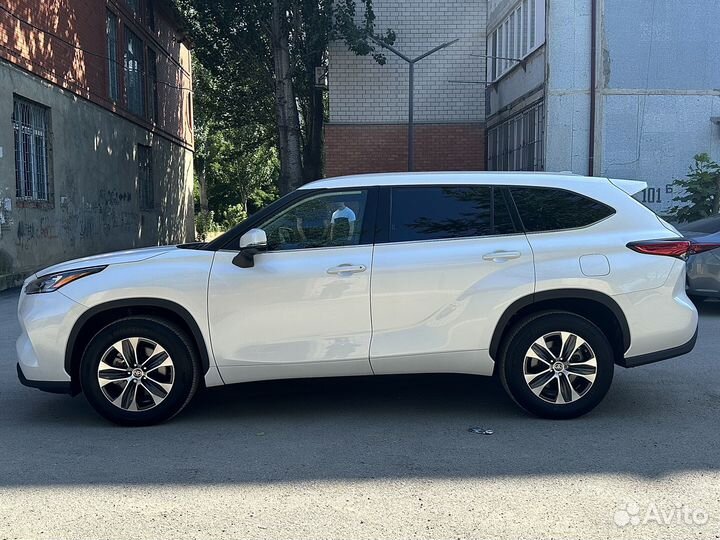Toyota Highlander 3.5 AT, 2021, 700 км