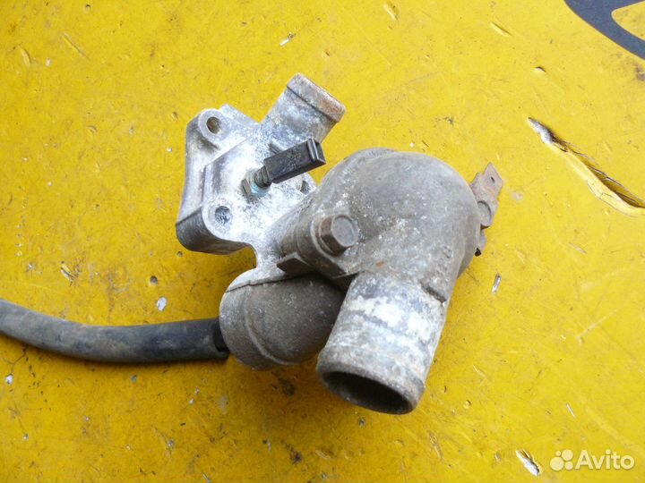 Корпус термостата для Mitsubishi Lancer 9