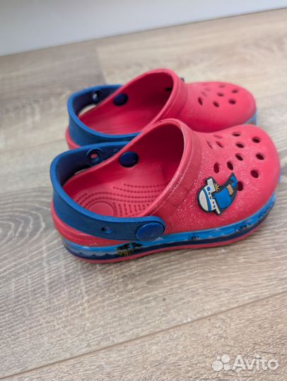 Тапочки резиновые типо crocs 24