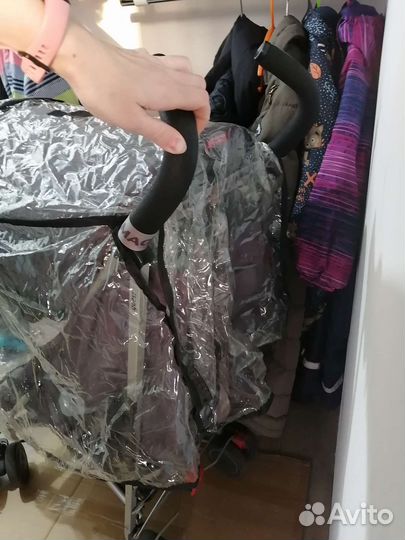 Дождевик полноценный и на maclaren