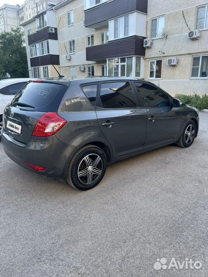 Kia Ceed 1.4 МТ, 2010, 230 000 км