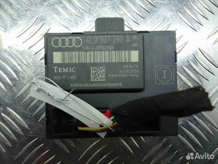 Блок комфорта для Audi Q7 4L 4L0907290A