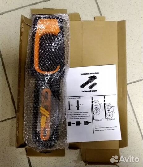 Настенный держатель для велосипеда