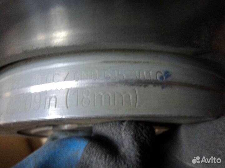 Тормозной диск передний Volkswagen Golf 3