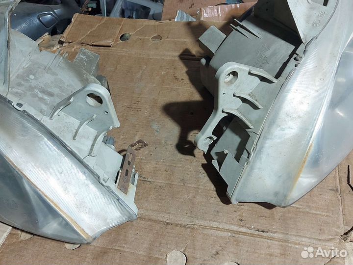 Фары для Кия Рио 1 с дефектом