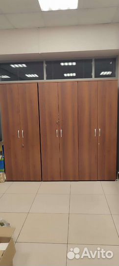 Продам импортную офисную мебель