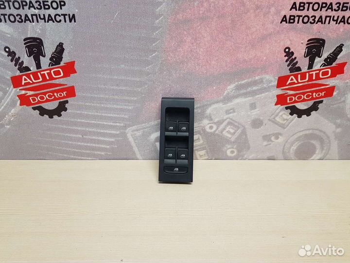 Блок стеклоподъемников Volkswagen Polo 6 Liftback