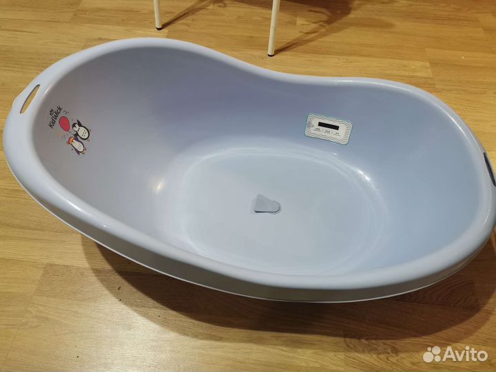 Ванночка для купания новорожденного