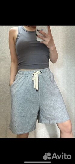Женские шорты новые
