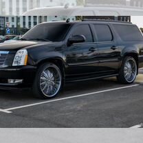 Cadillac Escalade 6.2 AT, 2006, 300 000 км, с пробегом, цена 1 900 000 руб.