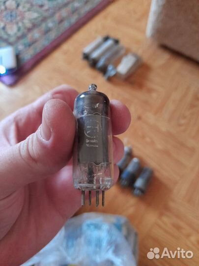 Электронные радиолампы (ассортимент)