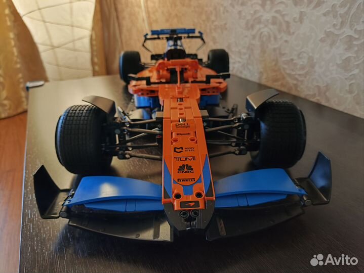 McLaren F1 аналог Lego Technic 42141