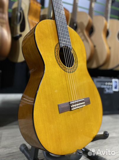 Yamaha C40 (новая) классическая гитара