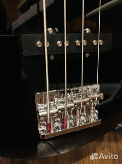 Бас Гитара Les Paul Black Edition