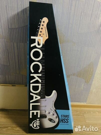 Электро гитара с комбоусилителем