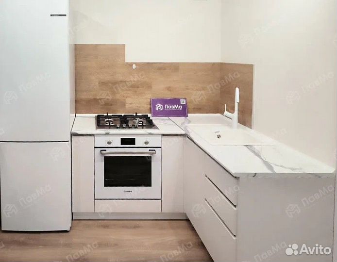 Кухонные гарнитуры угловые с техникой 44