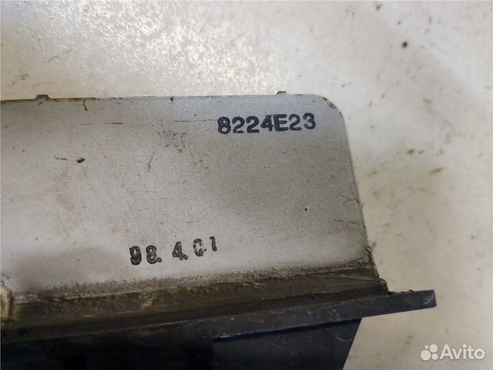 Сопротивление отопителя Nissan Primera P11, 1996