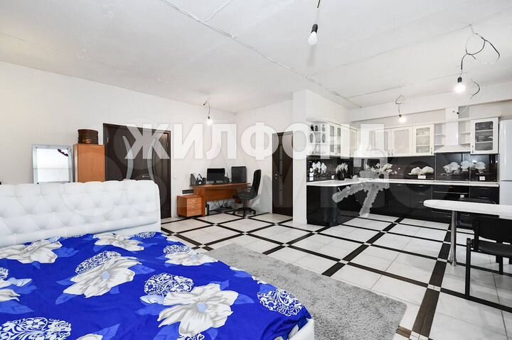 Дом 320,9 м² на участке 10 сот.