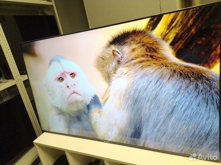 Огромный яркий 4K Samsung, SMART TV, Wi Fi