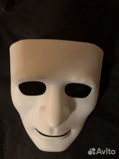 Маска маскарадная
