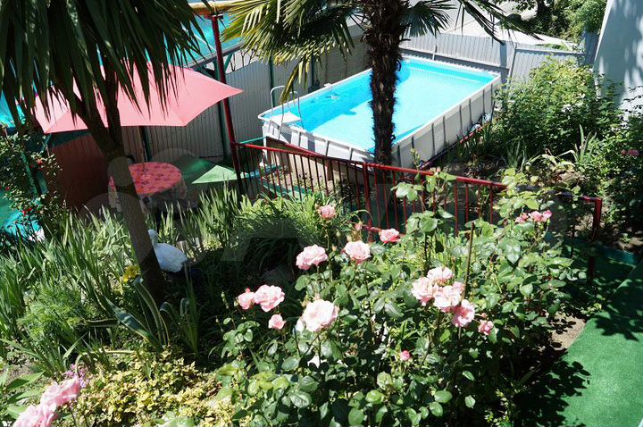 Дом 207 м² на участке 8 сот.