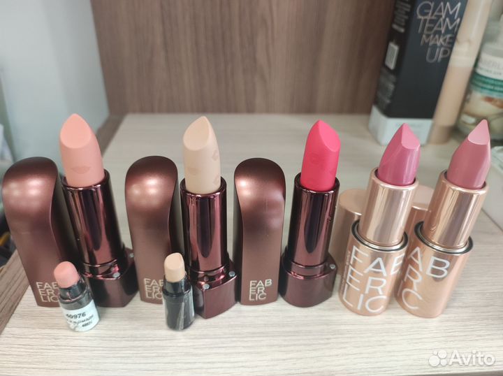 Помада новая в упаковке