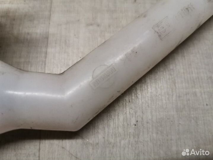 Горловина бачка омывателя Nissan Qashqai 1 J10 1.6