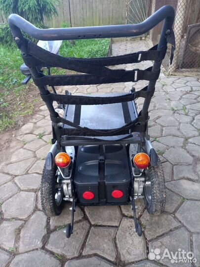 Инвалидная коляска с электроприводом