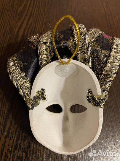 Венецианская маска
