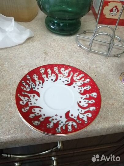 Фарфоровая посуда-подставки 