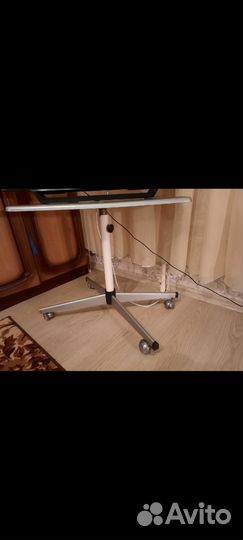 Подставка для телевизора