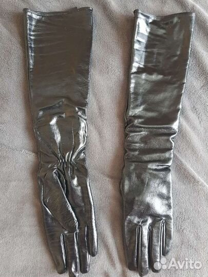 Перчатки лаковые
