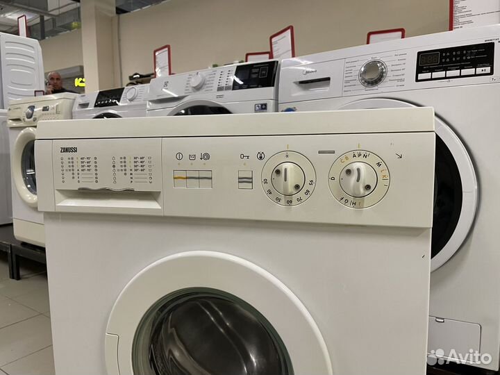 Стиральная машина Zanussi / Узкая 32 см / Гарантия