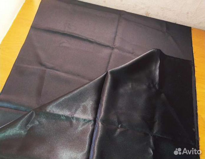 Отрез шёлковой подкладочный ткани. Атлас. Гост