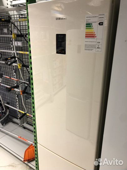 Холодильник Samsung-RB37A5200EL